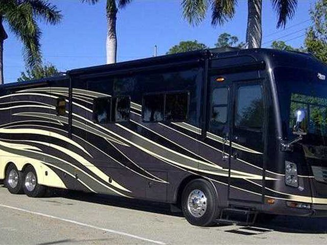 2013 Holiday Rambler Endeavor Photo