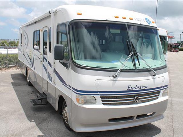 1999 Holiday Rambler Endeavor Photo