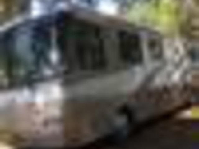 2002 Holiday Rambler Endeavor Photo