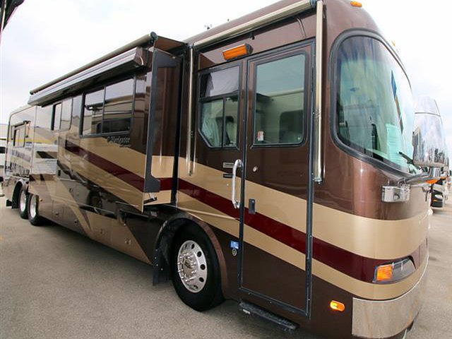 2003 Holiday Rambler Navigator Photo