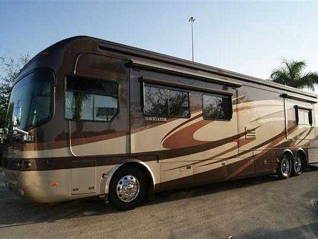 2007 Holiday Rambler Navigator Photo