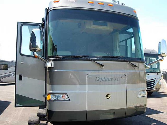 06 Holiday Rambler Neptune