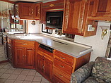 2001 Holiday Rambler Scepter Photo #2