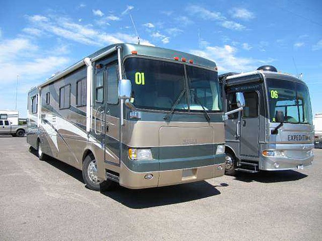 2001 Holiday Rambler Scepter Photo