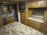 2004 Holiday Rambler Vacationer Photo #10