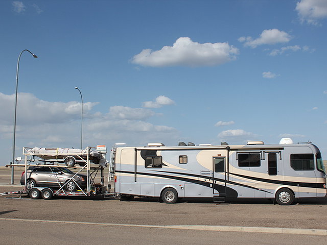 2004 Holiday Rambler Scepter Photo