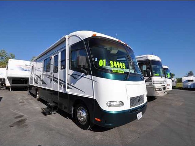 2001 Holiday Rambler Vacationer Photo