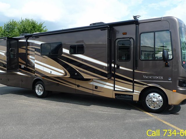 2015 Holiday Rambler Vacationer Photo