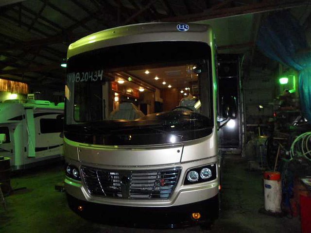 2016 Holiday Rambler Vacationer Photo