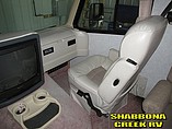1998 Holiday Rambler Vacationer Photo #8