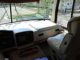 2004 Holiday Rambler Vacationer Photo #6