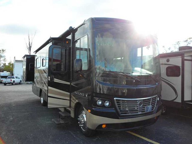 2015 Holiday Rambler Vacationer Photo