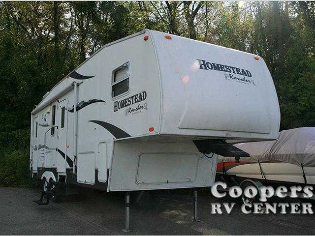 2005 Homesteader Trailers Homesteader Trailers Photo