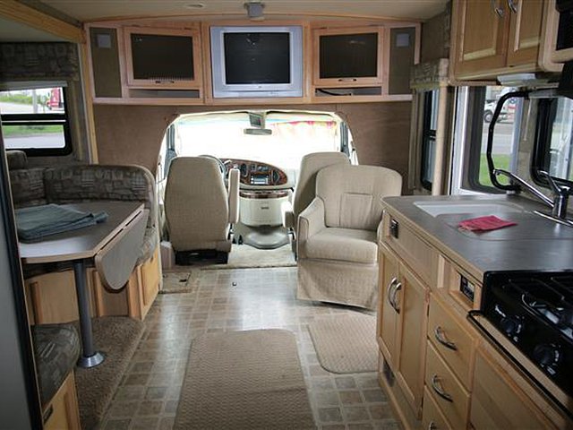 2006 Itasca Cambria Photo
