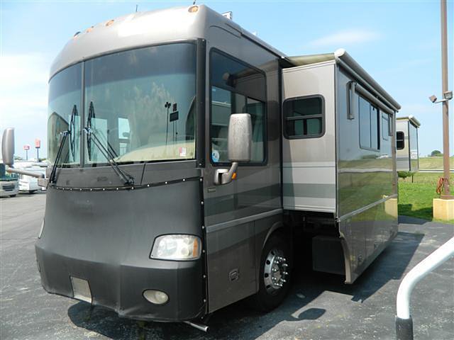 2005 Itasca Horizon Photo