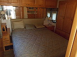 2005 Itasca Meridian Photo #21