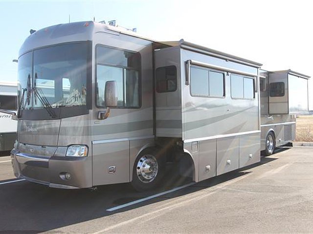 2005 Itasca Horizon Photo