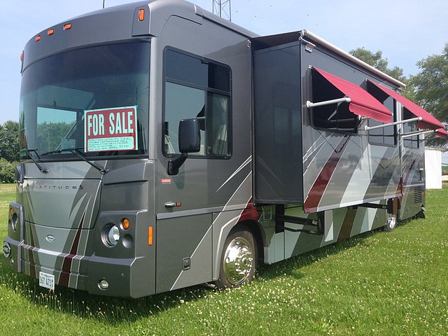 2008 Itasca Latitude Photo
