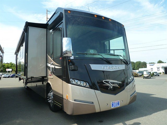 2014 Itasca Meridian Photo