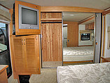 2005 Itasca Meridian Photo #19