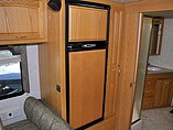 2004 Itasca Meridian Photo #26