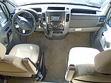 2015 Itasca Navion Photo #6