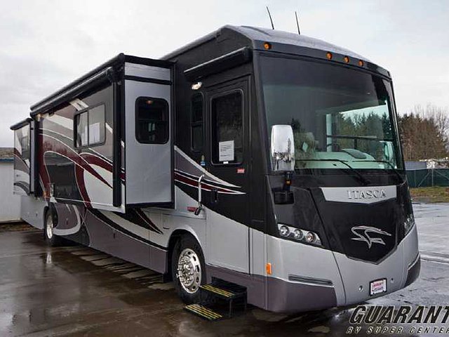 2013 Itasca Meridian Photo