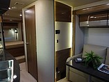 2015 Itasca Navion Photo #9