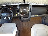 2015 Itasca Navion Photo #18