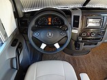 2015 Itasca Navion Photo #19