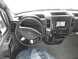 2015 Itasca Navion Photo #13