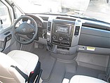 2015 Itasca Navion Photo #3