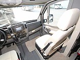 2015 Itasca Navion Photo #19