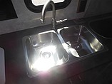 2015 Itasca Navion Photo #21