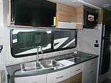 2015 Itasca Navion Photo #9