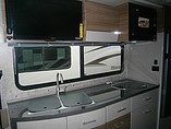 2015 Itasca Navion Photo #9