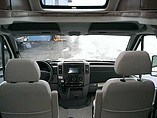 2015 Itasca Navion Photo #5