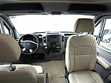 2016 Itasca Navion Photo #16