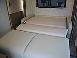 2015 Itasca Navion Photo #8