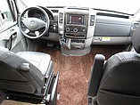 2016 Itasca Navion Photo #2