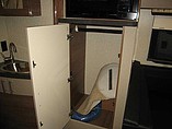 2016 Itasca Navion Photo #12