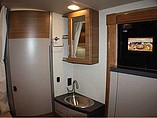 2015 Itasca Navion Photo #24