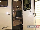 2016 Itasca Navion Photo #29