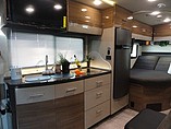 2016 Itasca Navion Photo #9