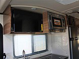 2015 Itasca Navion Photo #10