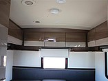 2015 Itasca Navion Photo #13