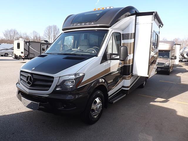 2015 Itasca Navion Photo