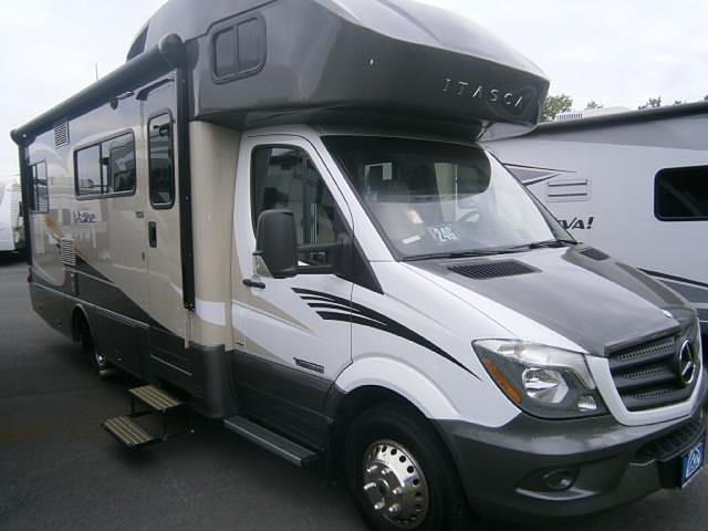 2015 Itasca Navion Photo