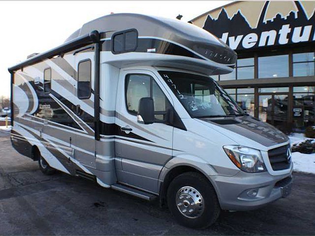 2014 Itasca Navion Photo