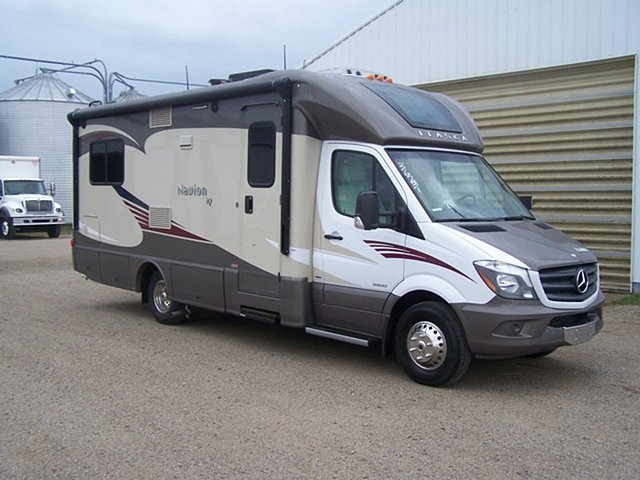 2015 Itasca Navion Photo